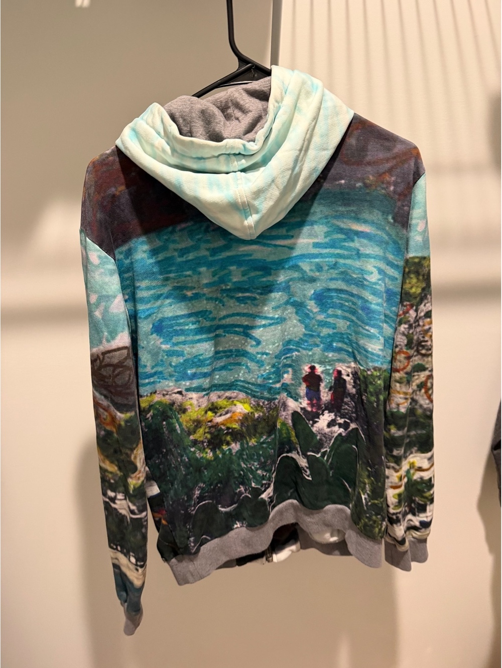 D&G Rare Zip Up - Picture 2 of 3